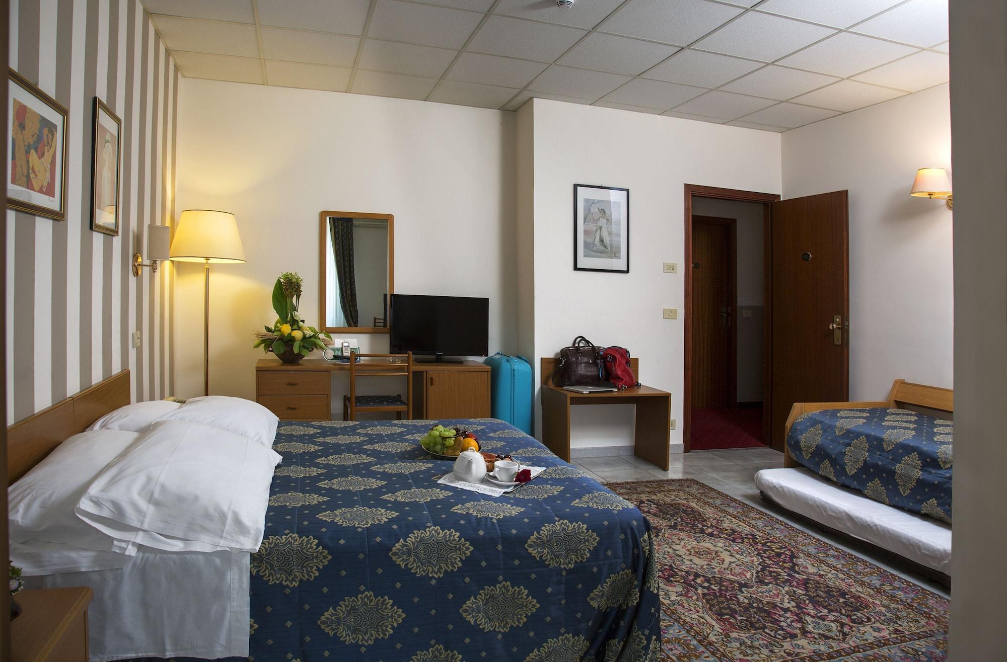 Torregrotta Hotel Redebora מראה חיצוני תמונה