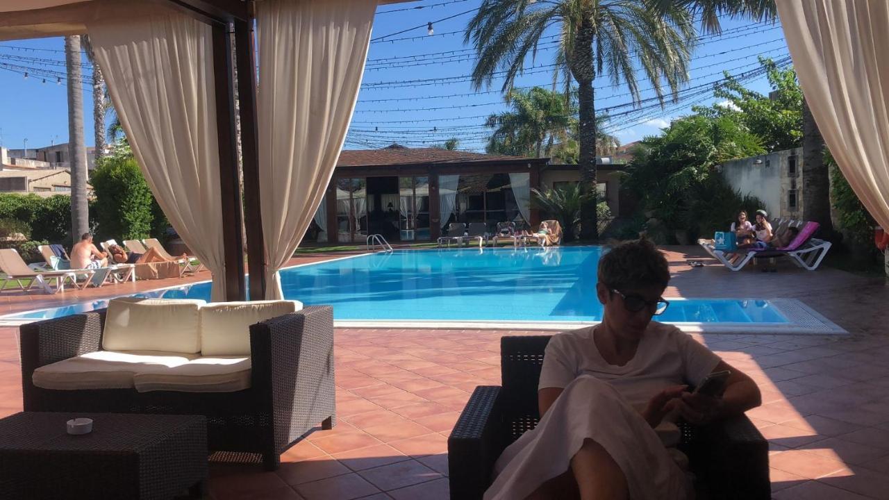 Torregrotta Hotel Redebora מראה חיצוני תמונה